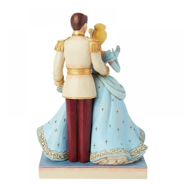 Cinderella & Prince Charming Love (Disney Traditions)