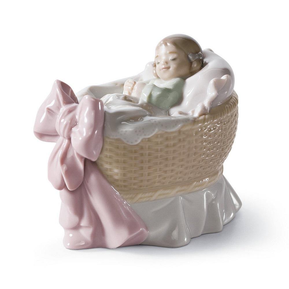 A New Treasure (Girl) (Lladro) - Gallery Gifts Online 