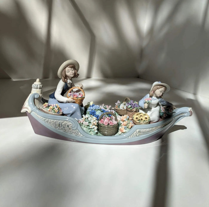 Lladro Figurines Featured Image