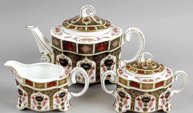 Royal Crown Derby Old Imari - Gallery Gifts Online 