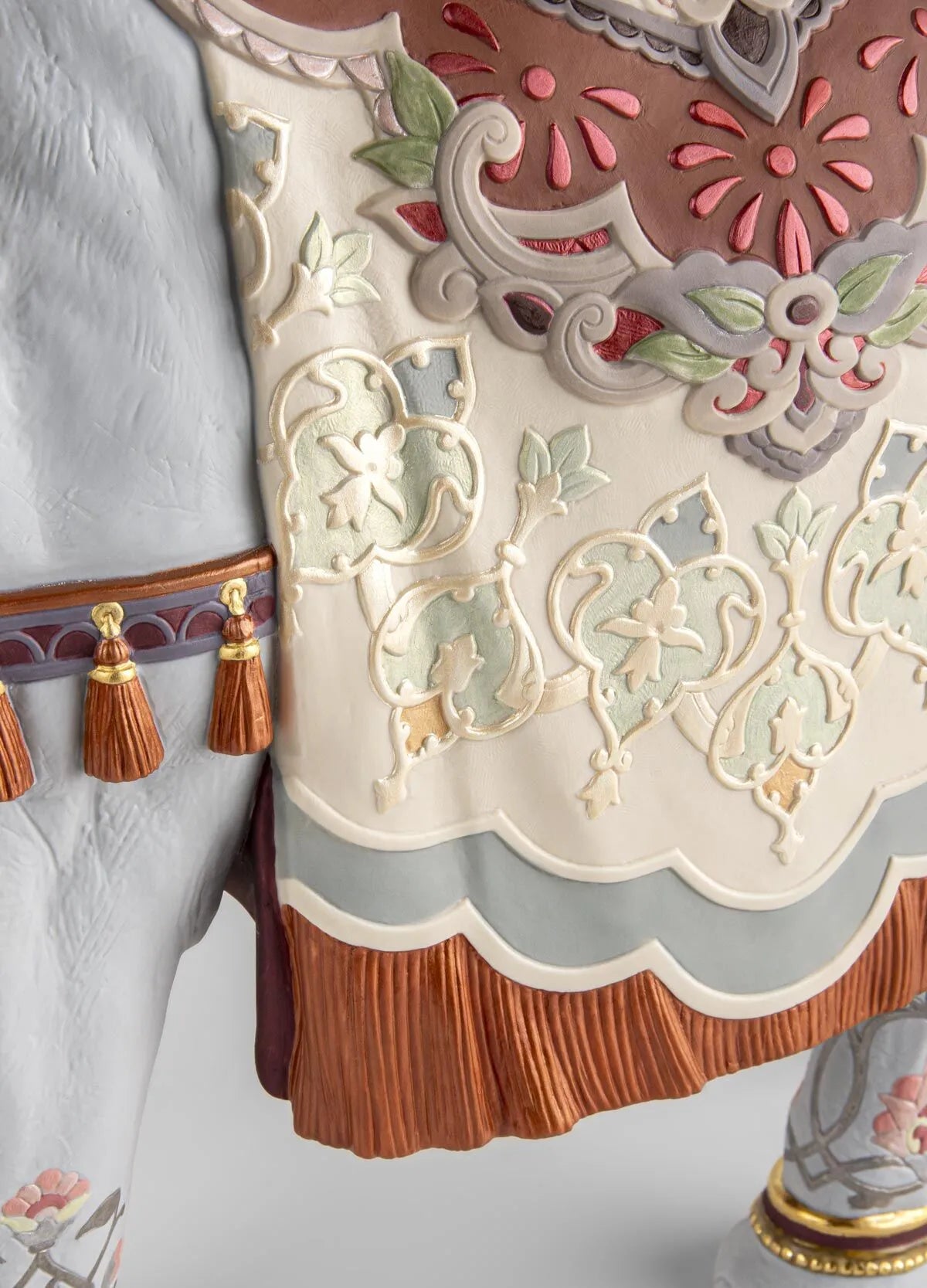 Oriens Elephant Sculpture. Limited Edition 500 Pieces (Lladro Special Order)