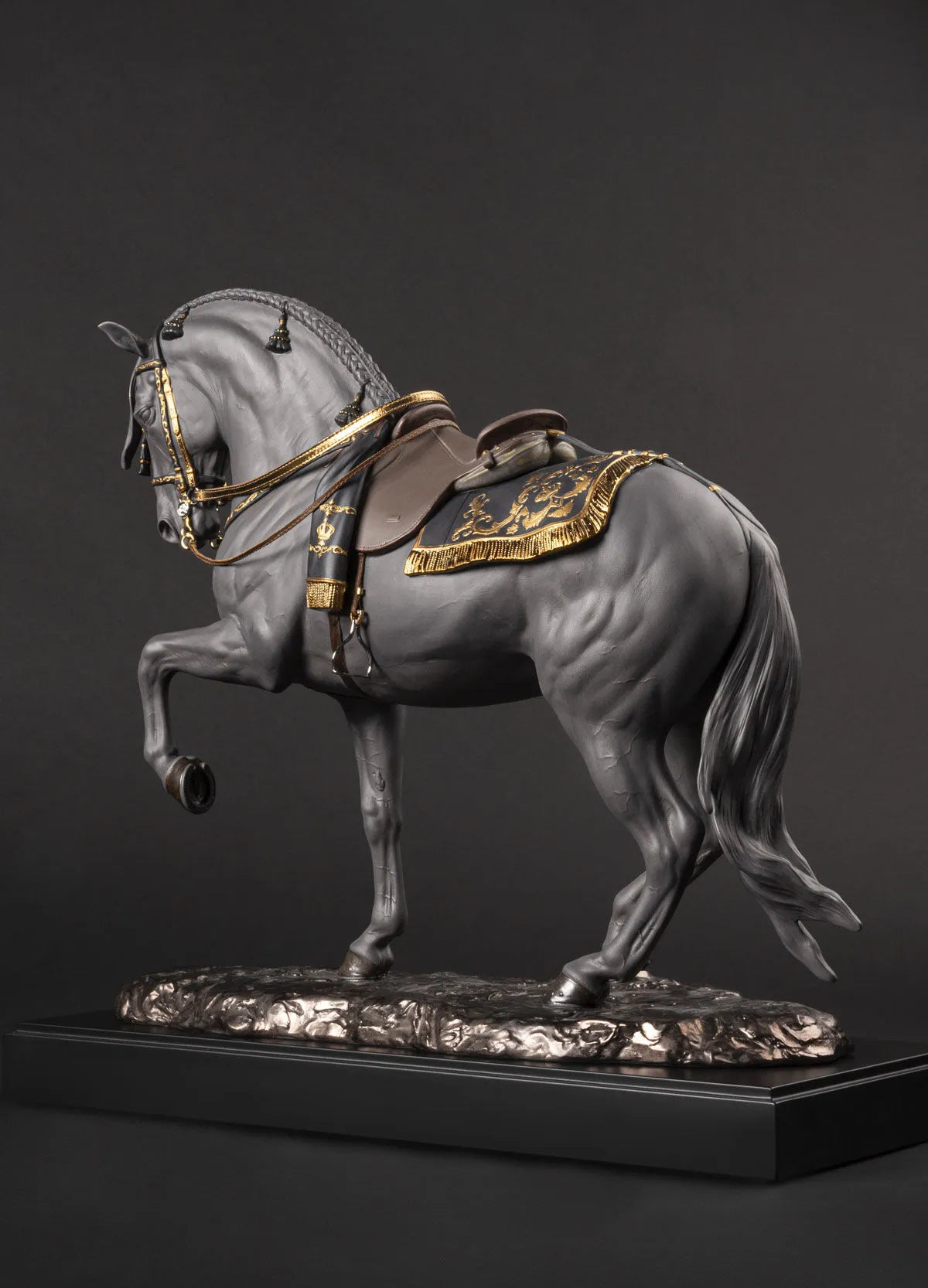Spanish pure breed Sculpture. Black. Limited Edition 500 Pieces (Lladro Special Order)