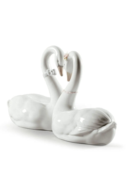 Endless Love Swans (Lladro Special Order)