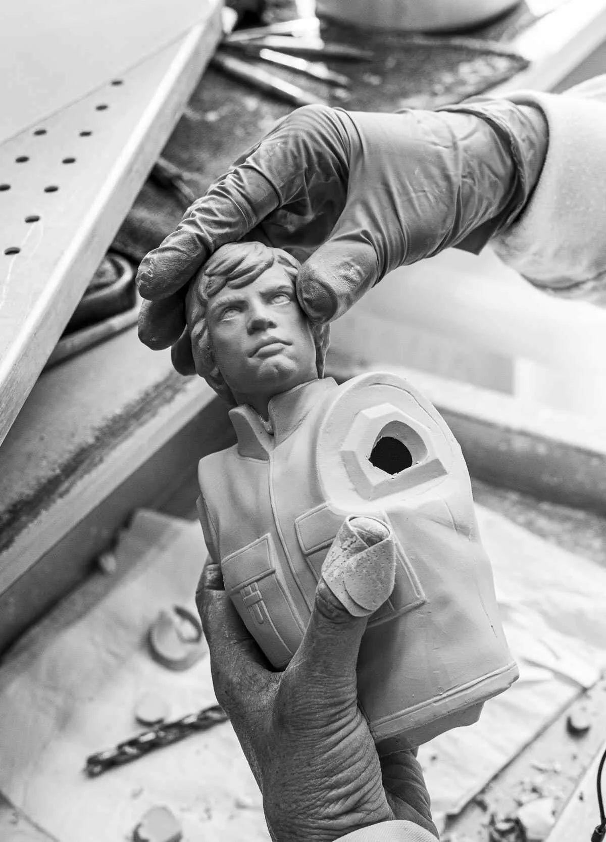 Bespin Battle Sculpture. Limited Edition 504 Pieces (Lladro Special Order)