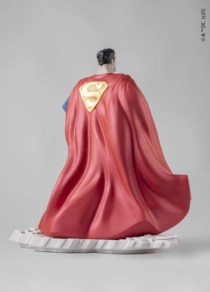 Superman Sculpture. Limited Edition 500 pieces (Lladro Special Order)