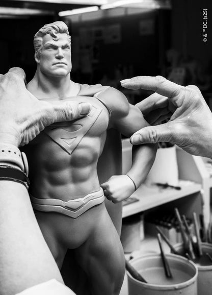 Superman Sculpture. Limited Edition 500 pieces (Lladro Special Order)