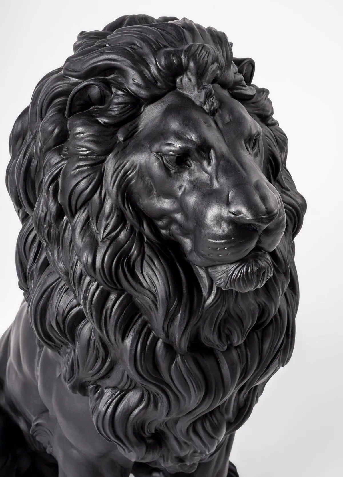 Majestic Lion Sculpture (Lladro Special Order)