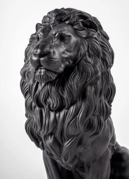 Majestic Lion Sculpture (Lladro Special Order)