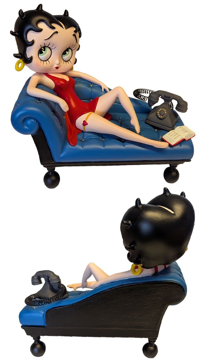 Betty Boop On Blue Chaise Lounge (Betty Boop)