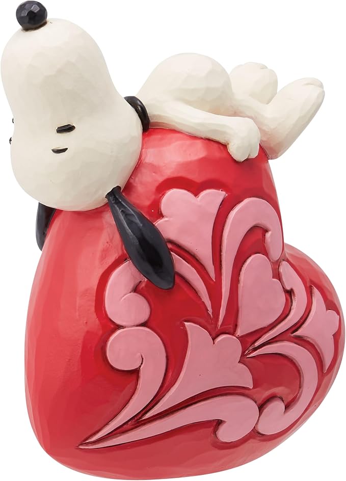 Snoopy Laying on Heart Figurine  (Snoopy)