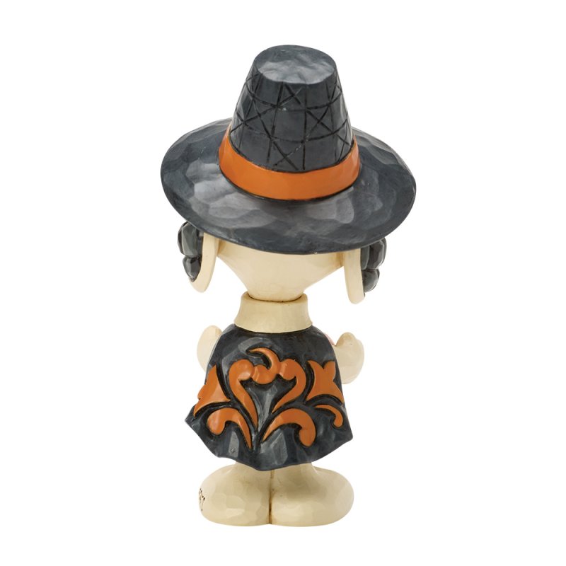 Snoopy with Pumpkin Pie (Snoopy)