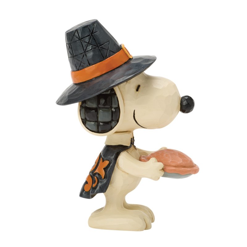 Snoopy with Pumpkin Pie (Snoopy)