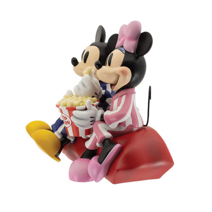 Mickey and Minnie Movie Night (Disney Showcase)