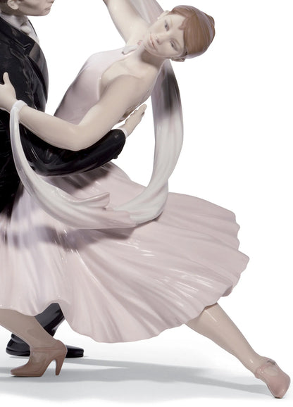 Elegant Foxtrot (Lladro Special Order)