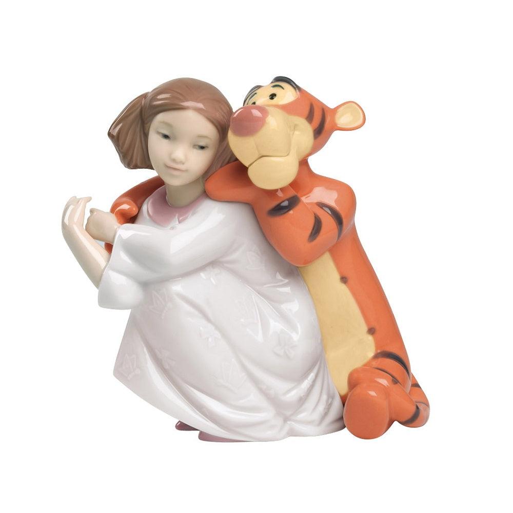 Hugs with Tigger - Gallery Gifts Online 